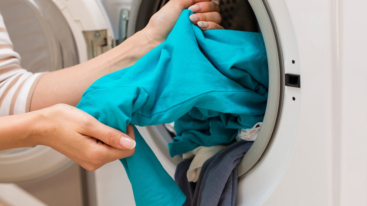 How a Whole House Water Softener Extends the Life of Your Clothes - Pro+Aqua